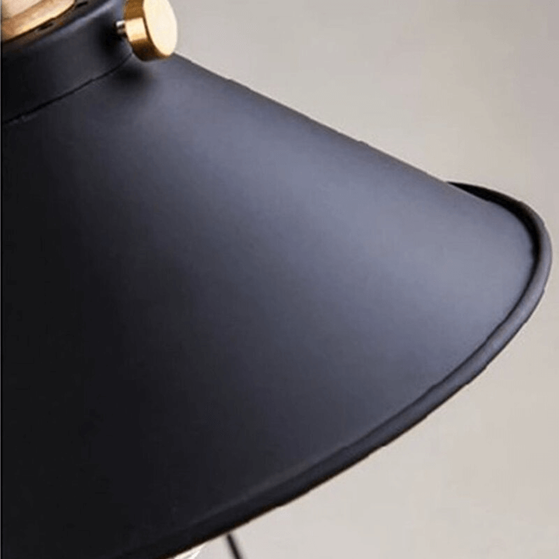 Cone-shaped Pendant light made of brass